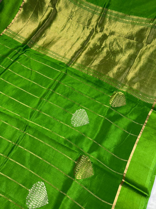 Vibrant Parrot Green Raw Mango Style Handloom Silk Saree