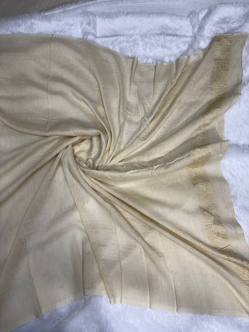Antique Gold Munga Silk Banarasi Saree with Multicolor Meenakari Floral Jaal