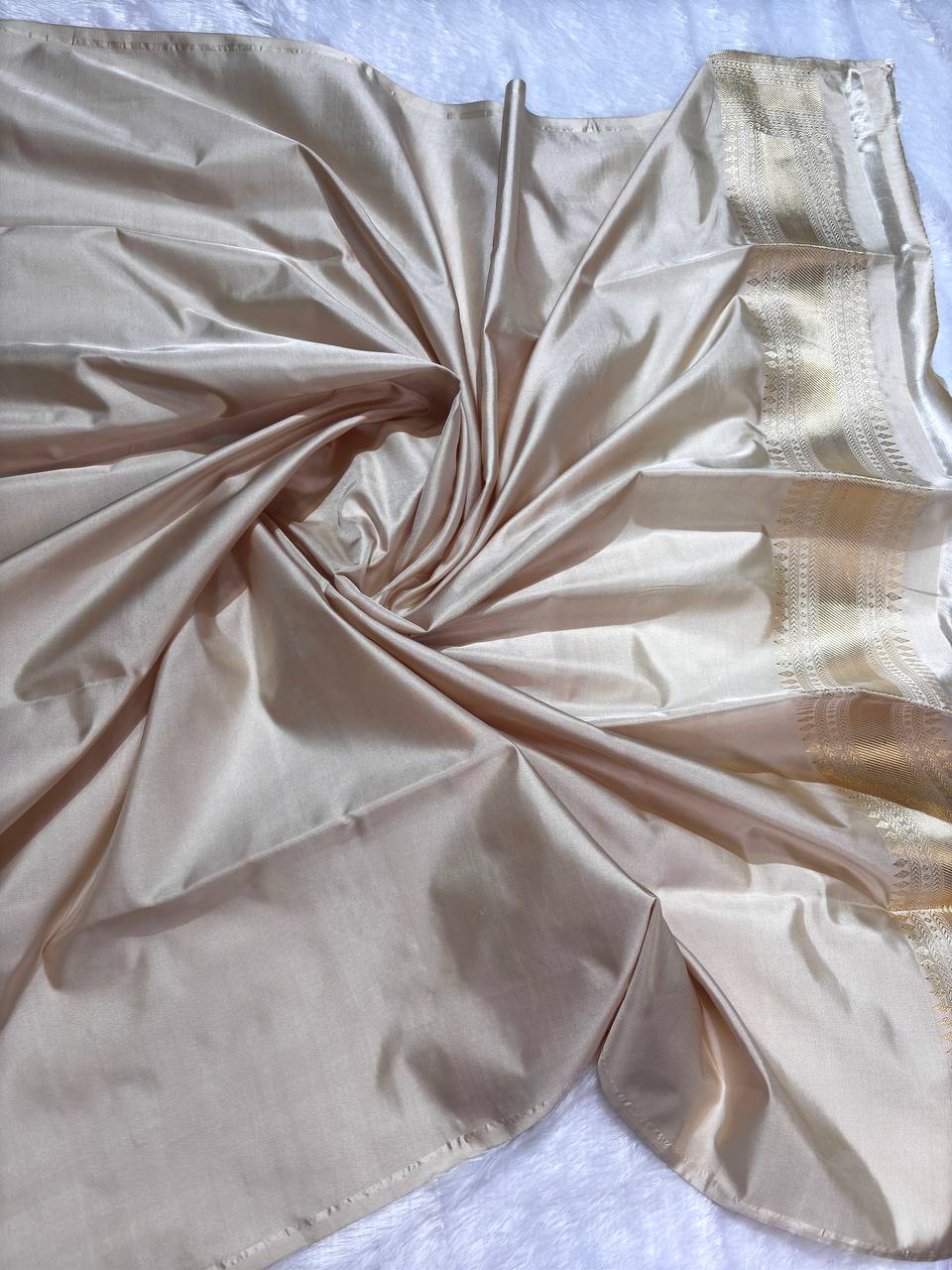Cream Champagne Katan Silk Banarasi Saree with Geometric Chevron Motifs