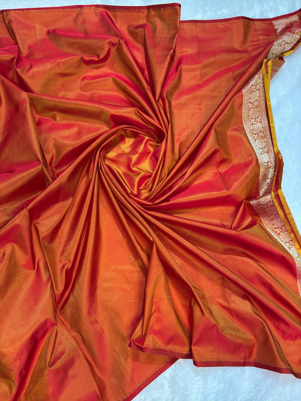 Exquisite Sindoori Red and Mustard Dual-Tone Banarasi Katan Silk Jaal Saree