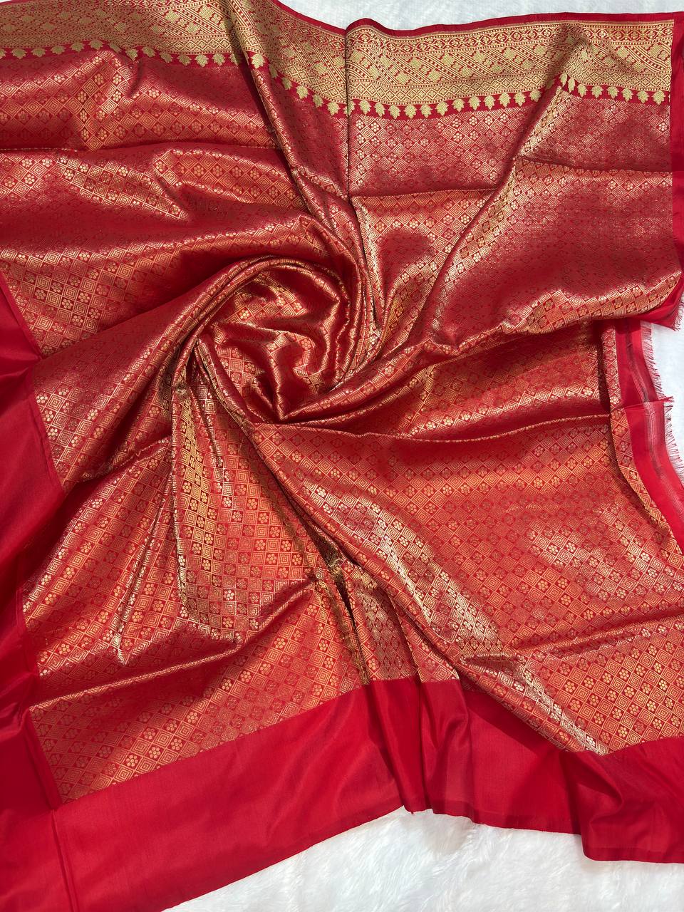 Regal Crimson Red Pure Katan Silk Banarasi Saree with Sona Rupa Kadhua Butti