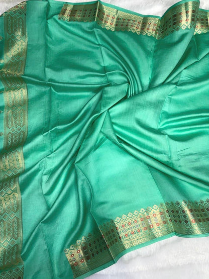Emerald Green Handloom Chiniya Silk Banarasi Saree with Antique Zari Booti & Rich Border