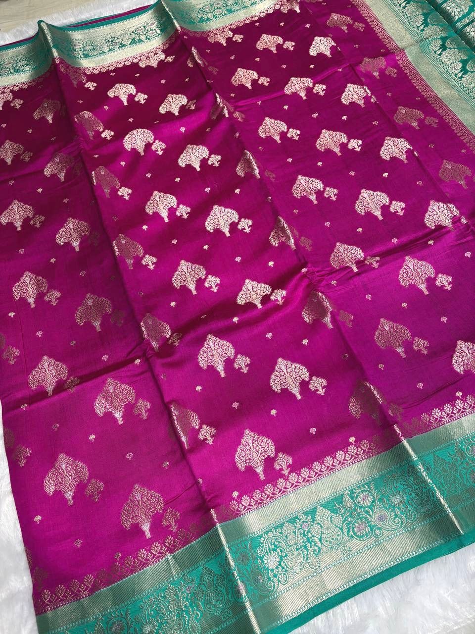 Rani Pink Handloom Chiniya Silk Banarasi Saree with Meenakari Zari Border
