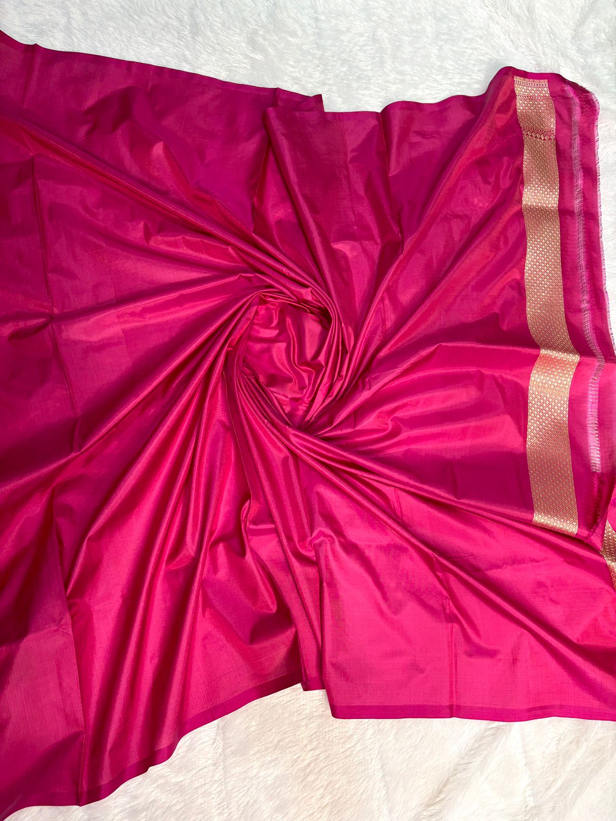 Rani Pink Pure Katan Silk Banarasi Saree with Geometric Chevron Jaal & Champagne Gold Zari