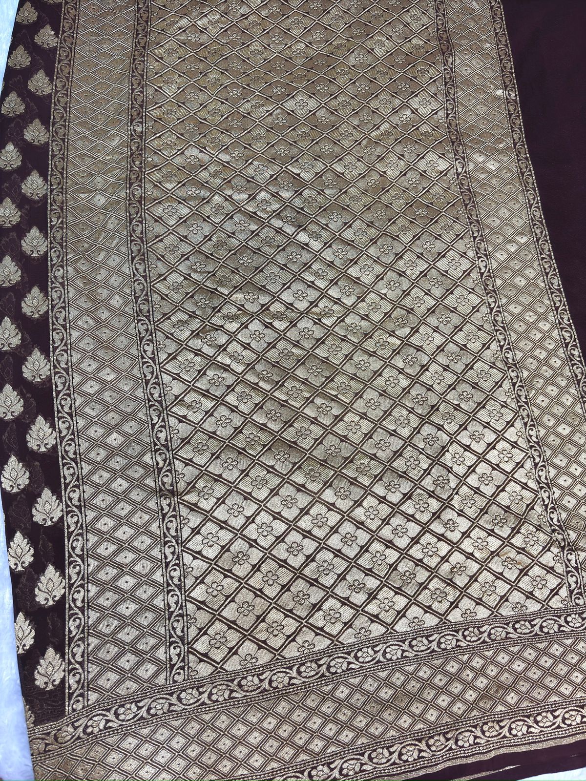 Vintage Wine Khaddi Georgette Banarasi Saree with Allover Buti & Rich Zari Pallu