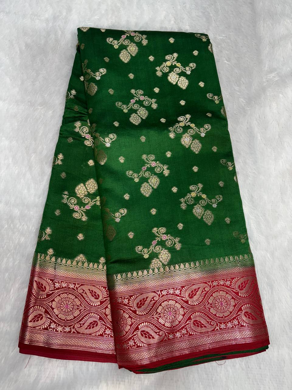 Classic Bottle Green & Crimson Red Banarasi Chiniya Silk Saree with Traditional Floral Buta