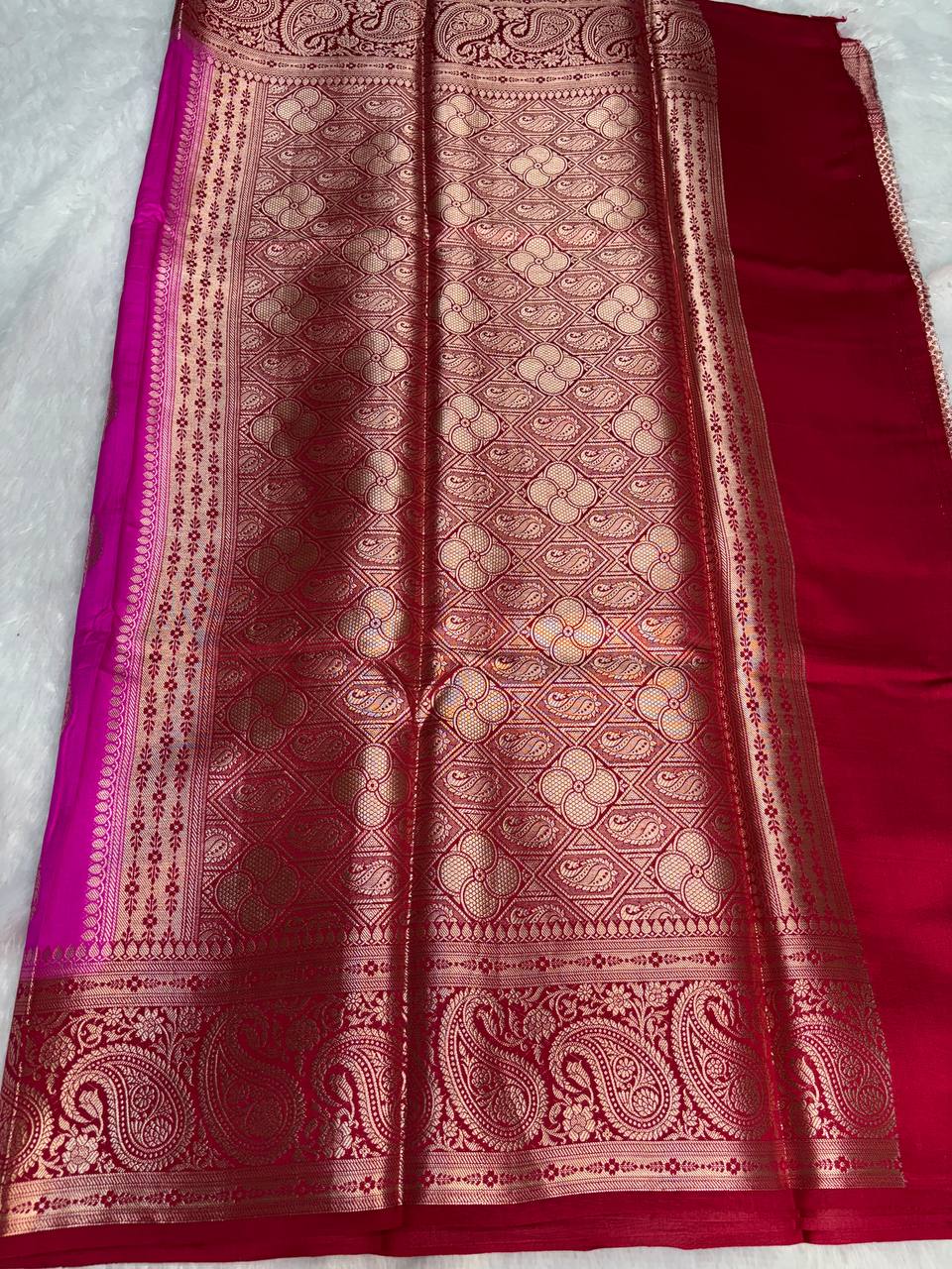 Vibrant Magenta & Crimson Red Banarasi Chiniya Silk Saree with Antique Gold Tree Motifs