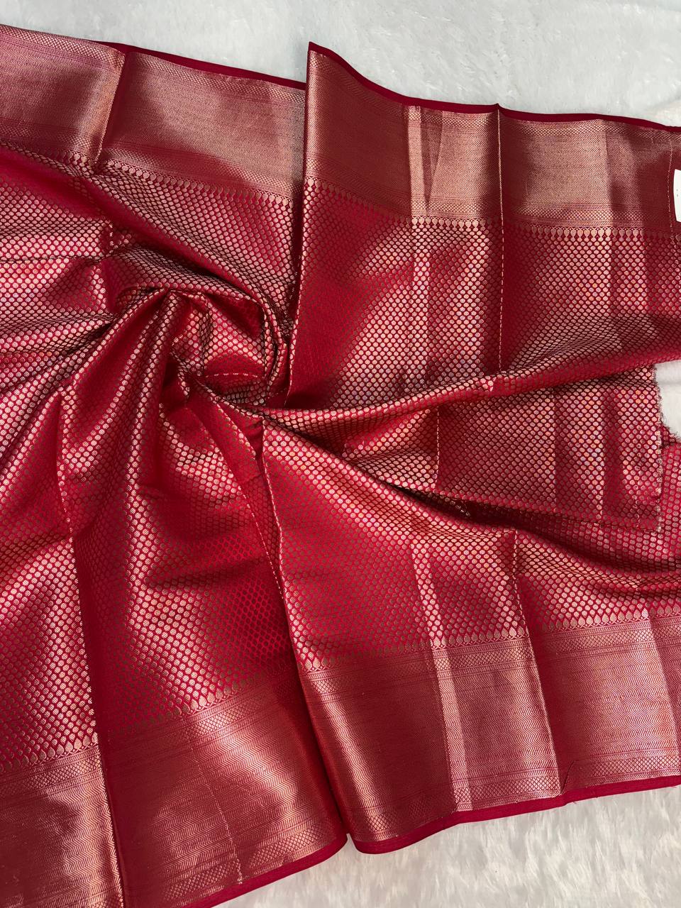 Vibrant Magenta & Crimson Red Banarasi Chiniya Silk Saree with Antique Gold Tree Motifs