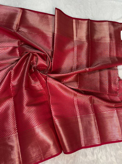 Vibrant Magenta & Crimson Red Banarasi Chiniya Silk Saree with Antique Gold Tree Motifs