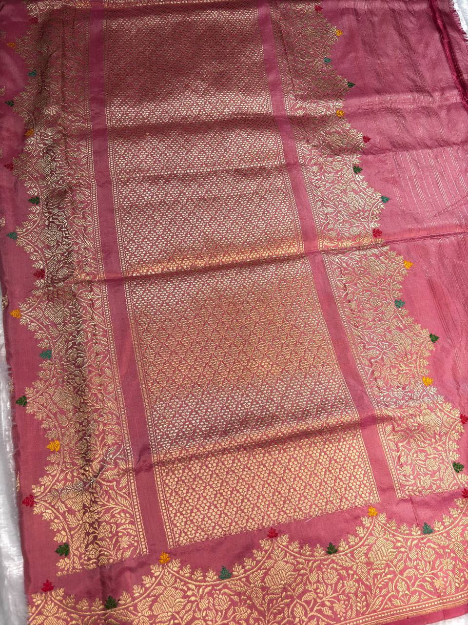 Exquisite Onion Pink Pure Katan Silk Kadhua Jungla Banarasi Saree