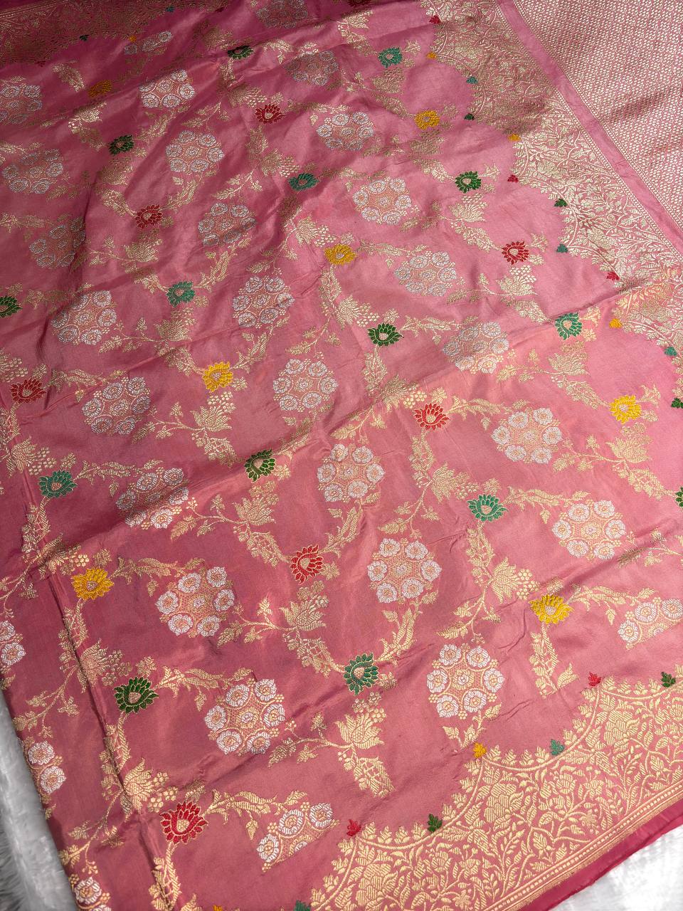 Exquisite Onion Pink Pure Katan Silk Kadhua Jungla Banarasi Saree