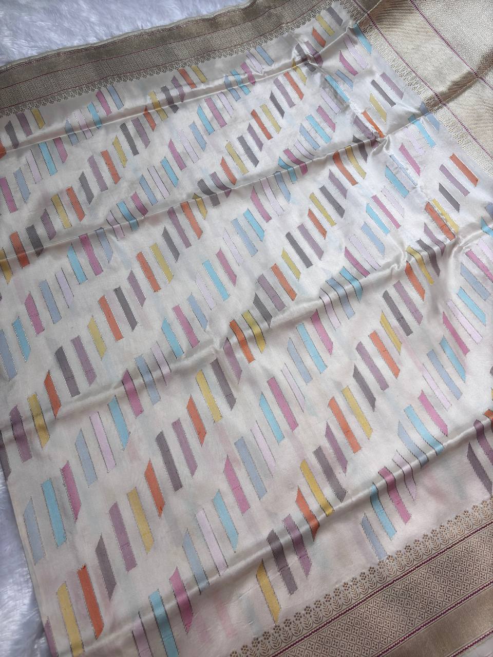 Ivory Cream Meenakari Kadhua Patola-Stripe Pure Mashru Silk Handloom Banarasi Saree