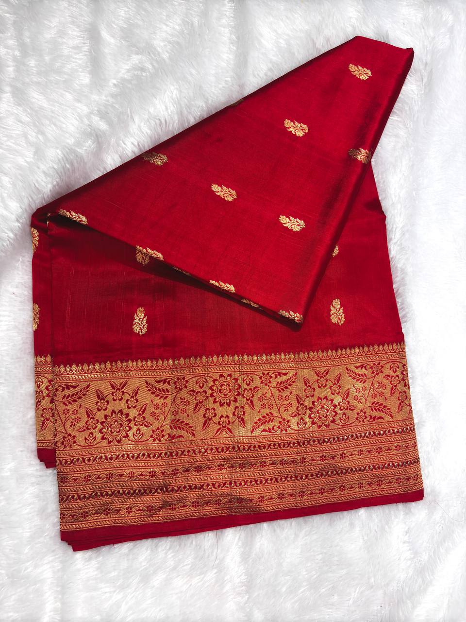 The Rakta Crimson Red Raw Mango Kadhua Silk Saree