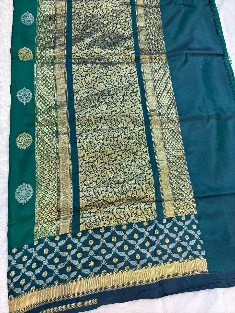 Elegant Emerald Green and Teal Dual-Tone Banarasi Katan Silk Saree