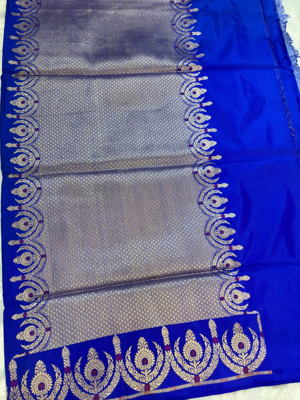 Royal Royal Blue Pure Katan Silk Banarasi Saree with Sona Rupa Kadhua Floral Butti