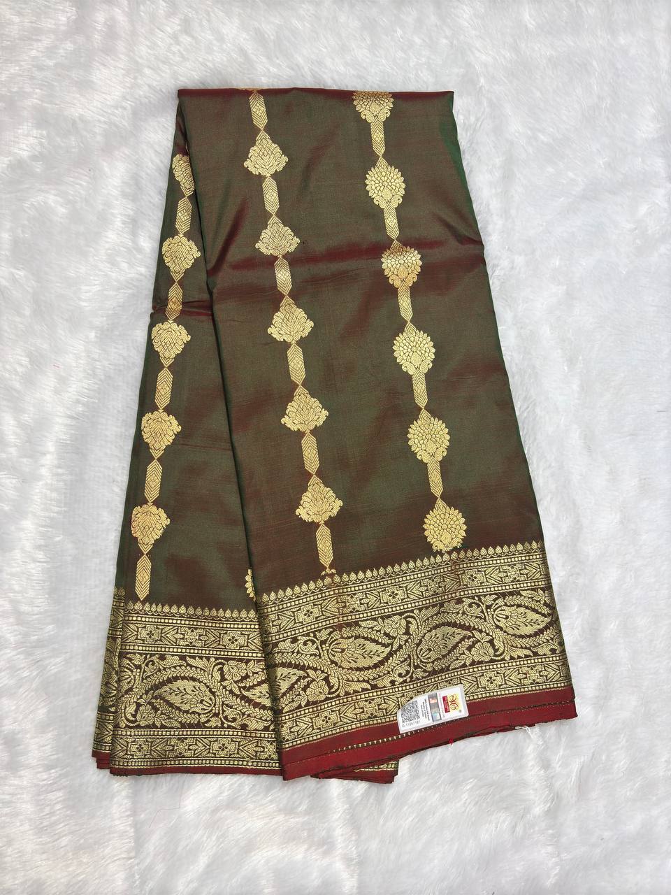 Handwoven Dual-Tone Dhoop Chhaon Pure Katan Silk Banarasi Saree with Zari Bootis and Leheriya Panels