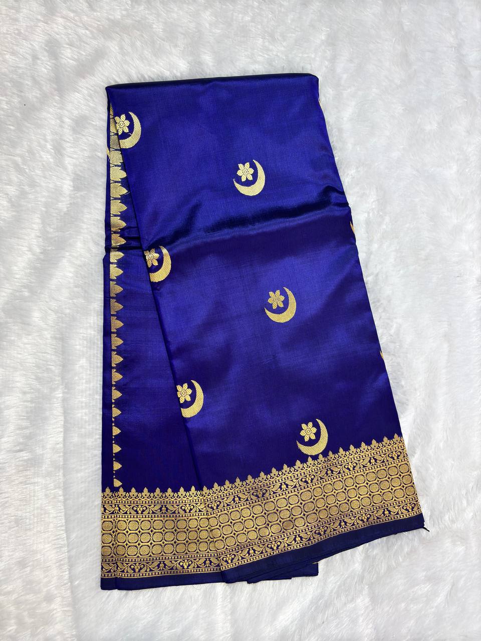 Royal Cobalt Blue Pure Katan Silk Banarasi Saree with Antique Gold Chand-Tara Kadhua Bootis