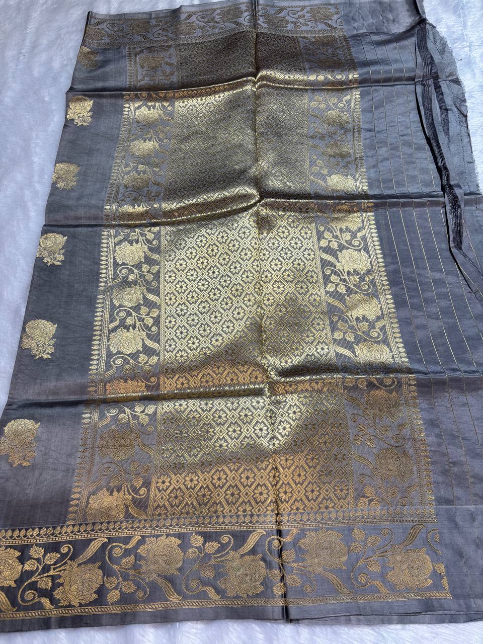 Katan Silk Saree – Charcoal Pewter with Antique Gold Rose Kadhua Butis